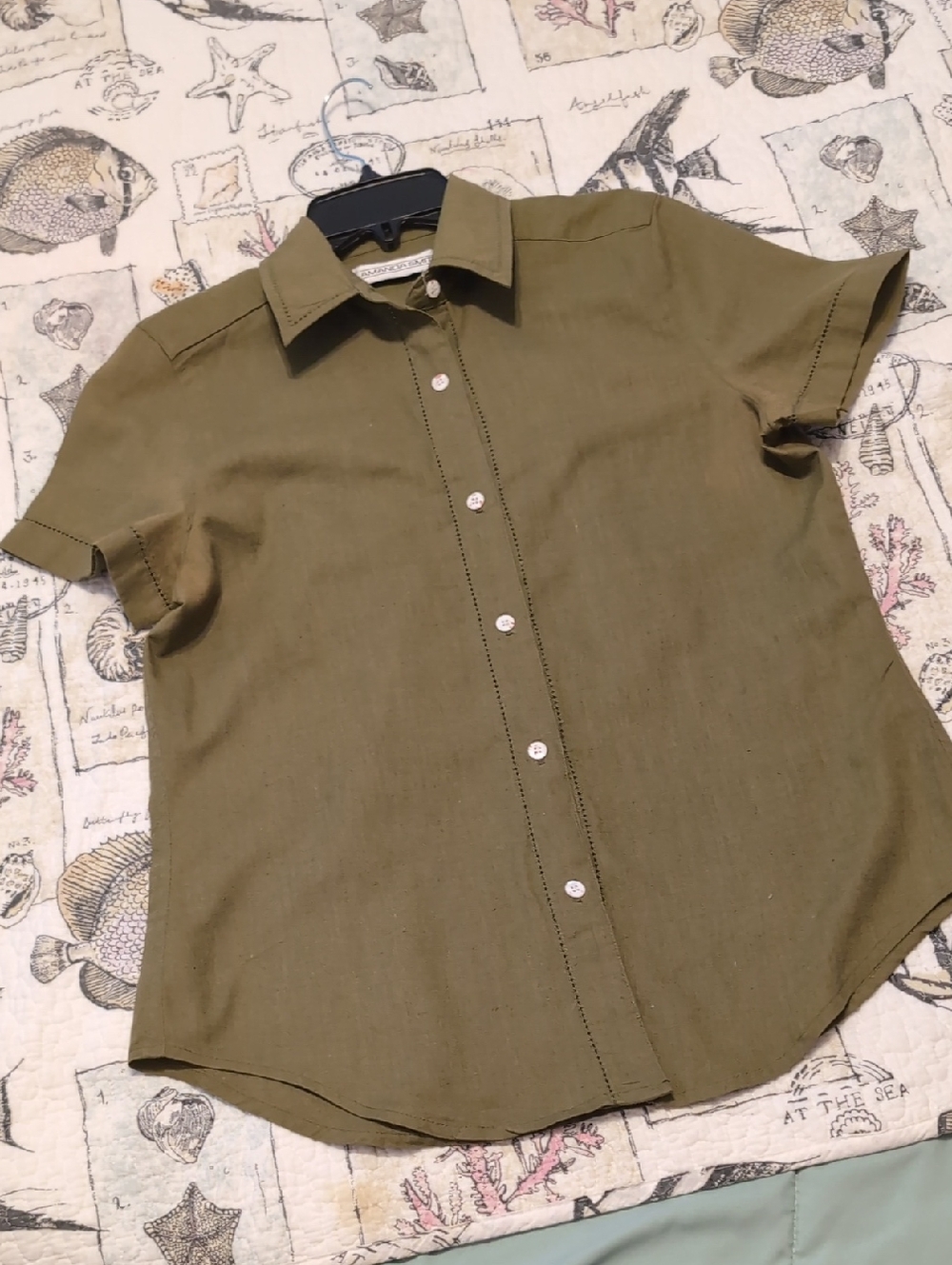 🌼 Amanda Smith Olive Green Short-Sleeve Button-Down Shirt